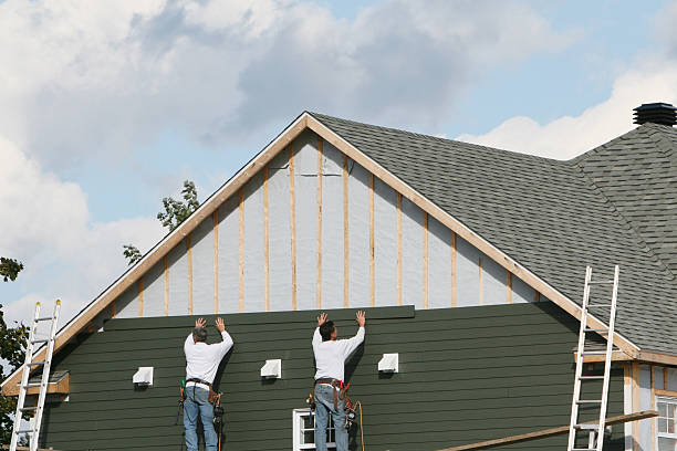 Professional Siding Repair technician working in Rockbridge, OH